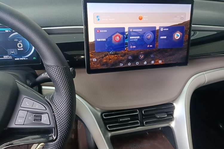 Used BYD Song Pro New Energy 2023 Champion Edition DM-i 110KM Beyond Model Audio And AC Panel
