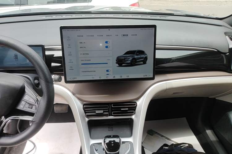Used BYD Song Pro New Energy 2023 Champion Edition DM-i 110KM Excellence Model Audio And AC Panel