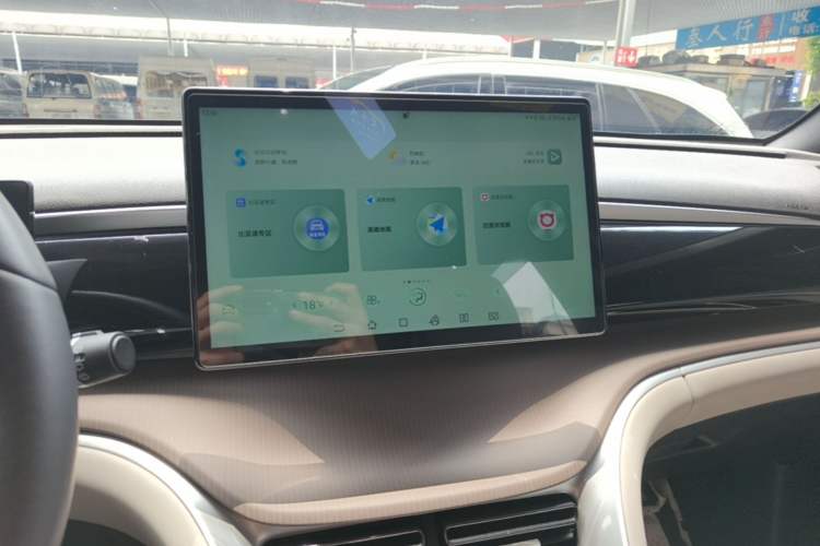 Used BYD Song Pro New Energy 2023 Champion Edition DM-i 71KM Beyond Model Audio And AC Panel