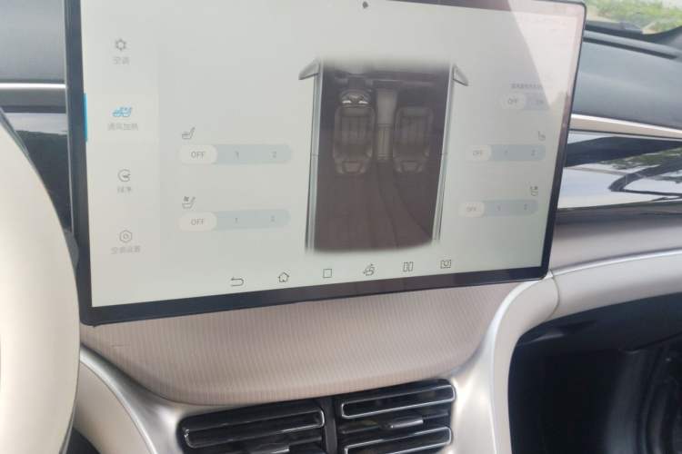 Used BYD Song Pro New Energy 2023 Champion Edition DM-i 110KM Excellence Model Audio And AC Panel
