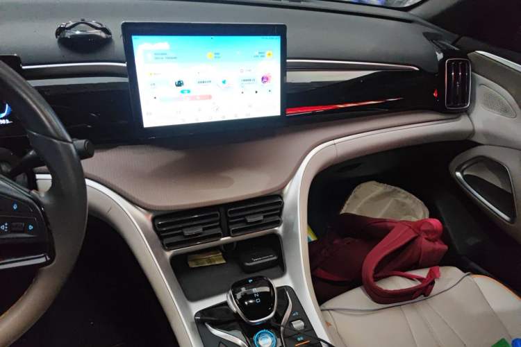 Used BYD Song Pro New Energy 2023 Champion Edition DM-i 71KM Leading Model Audio And AC Panel