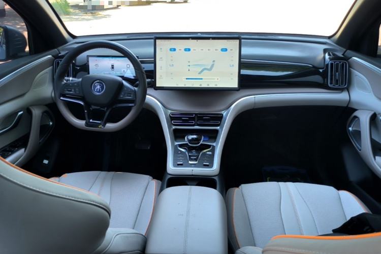 Used BYD Song Pro New Energy 2023 Champion Edition DM-i 110KM Excellence Model Center Console