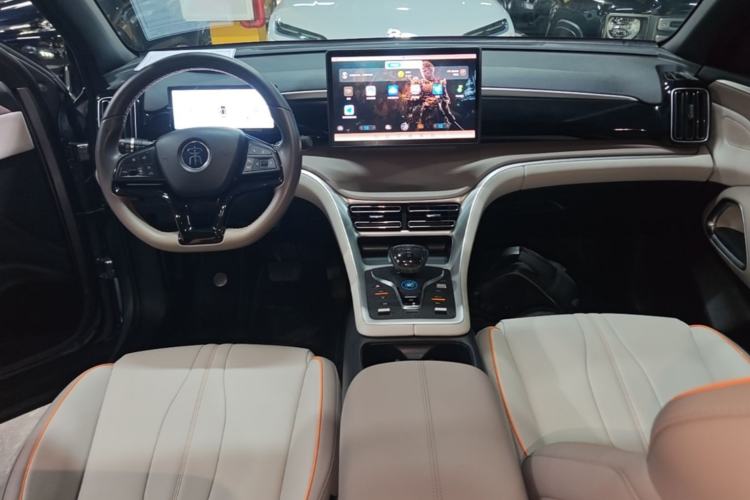 Used BYD Song Pro New Energy 2023 Champion Edition DM-i 110KM Beyond Model Center Console