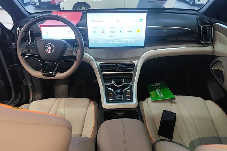 Used BYD Song Pro New Energy 2023 Champion Edition DM-i 110KM Excellence Model Center Console