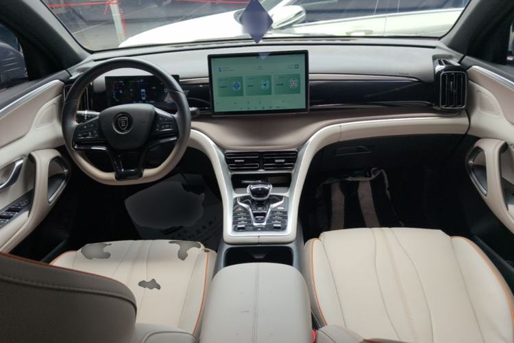 Used BYD Song Pro New Energy 2023 Champion Edition DM-i 71KM Beyond Model Center Console