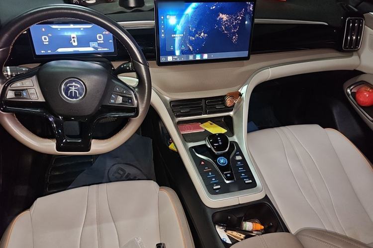 Used BYD Song Pro New Energy 2023 Champion Edition DM-i 110KM Beyond Model Center Console