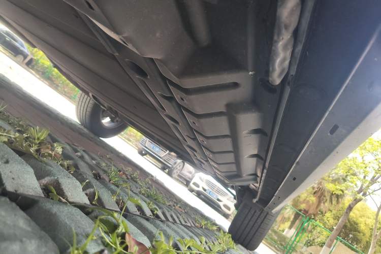 Used BYD Song Pro New Energy 2023 Champion Edition DM-i 110KM Beyond Model Chassis Front Left