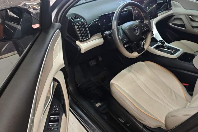 Used BYD Song Pro New Energy 2023 Champion Edition DM-i 110KM Excellence Model Driver Seat