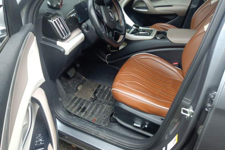 Used BYD Song Pro New Energy 2023 Champion Edition DM-i 110KM Beyond Model Driver Seat