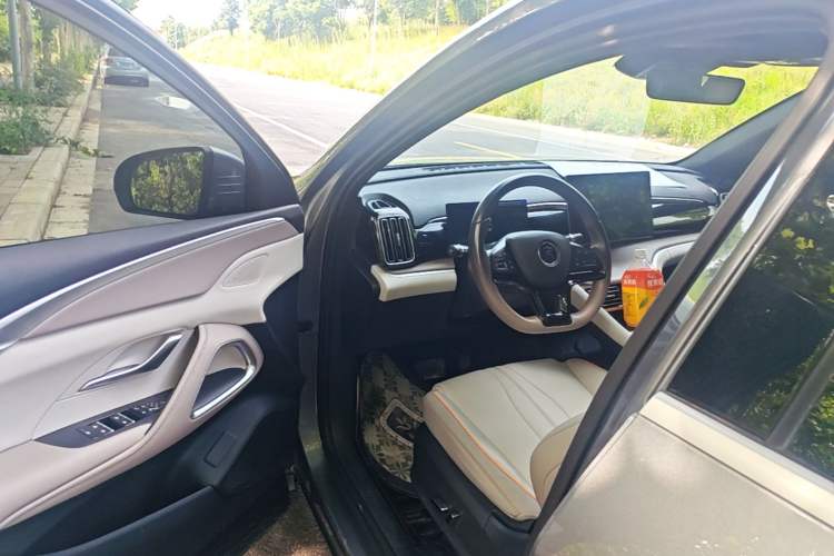 Used BYD Song Pro New Energy 2023 Champion Edition DM-i 71KM Beyond Model Driver Seat