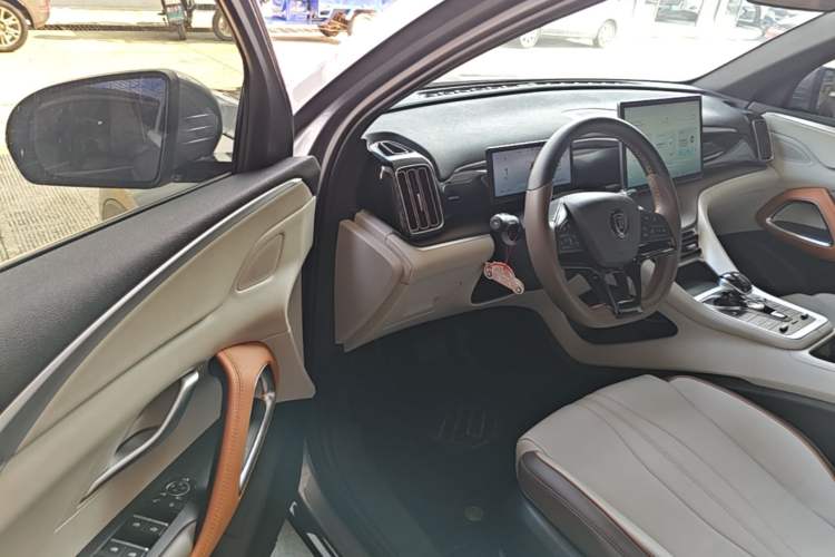 Used BYD Song Pro New Energy 2023 Champion Edition DM-i 110KM Beyond Model Driver Seat