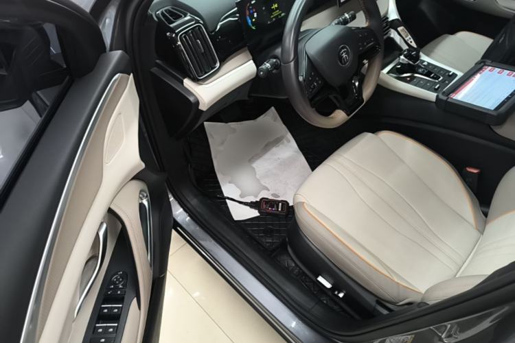 Used BYD Song Pro New Energy 2023 Champion Edition DM-i 71KM Beyond Model Driver Seat