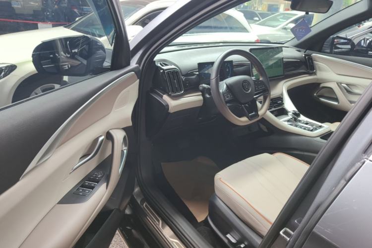 Used BYD Song Pro New Energy 2023 Champion Edition DM-i 71KM Beyond Model Driver Seat