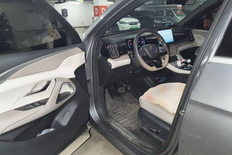 Used BYD Song Pro New Energy 2023 Champion Edition DM-i 71KM Navigation Model Driver Seat