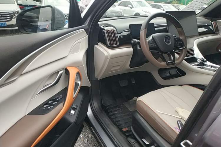Used BYD Song Pro New Energy 2023 Champion Edition DM-i 110KM Excellence Model Driver Seat