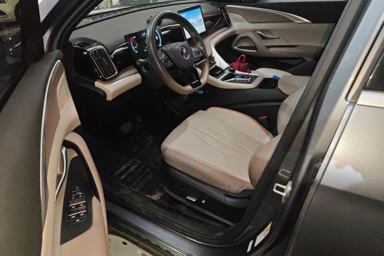 Used BYD Song Pro New Energy 2023 Champion Edition DM-i 71KM Leading Model Driver Seat