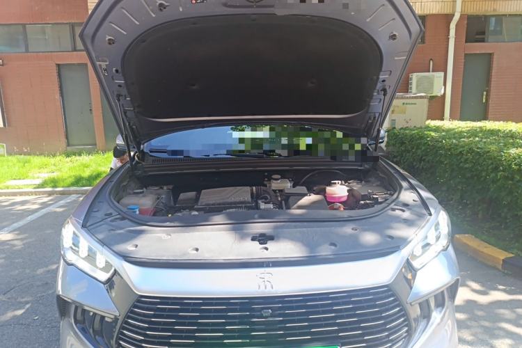 Used BYD Song Pro New Energy 2023 Champion Edition DM-i 110KM Excellence Model Engine Bay