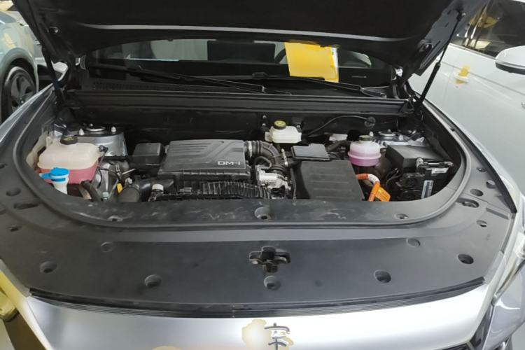 Used BYD Song Pro New Energy 2023 Champion Edition DM-i 110KM Excellence Model Engine Bay