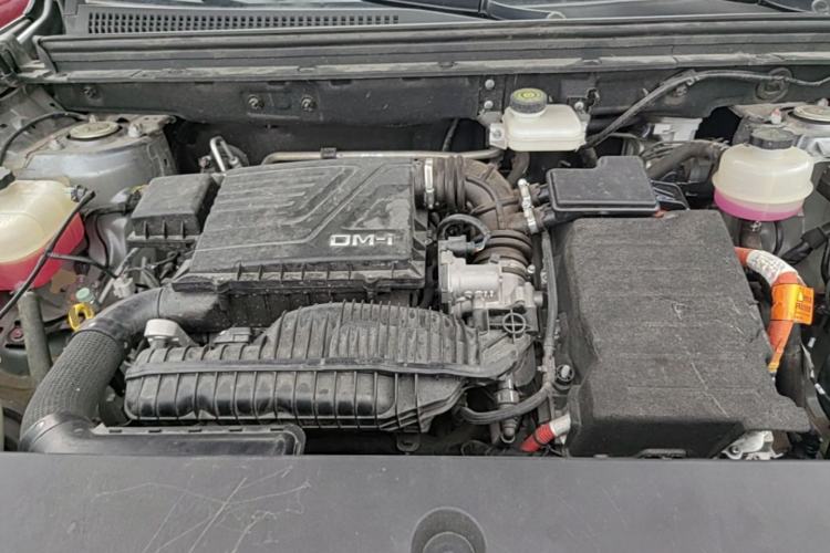 Used BYD Song Pro New Energy 2023 Champion Edition DM-i 110KM Beyond Model Engine Bay