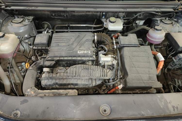 Used BYD Song Pro New Energy 2023 Champion Edition DM-i 110KM Excellence Model Engine Bay