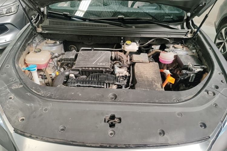 Used BYD Song Pro New Energy 2023 Champion Edition DM-i 110KM Beyond Model Engine Bay