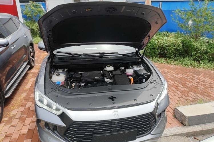 Used BYD Song Pro New Energy 2023 Champion Edition DM-i 110KM Excellence Model Engine Bay