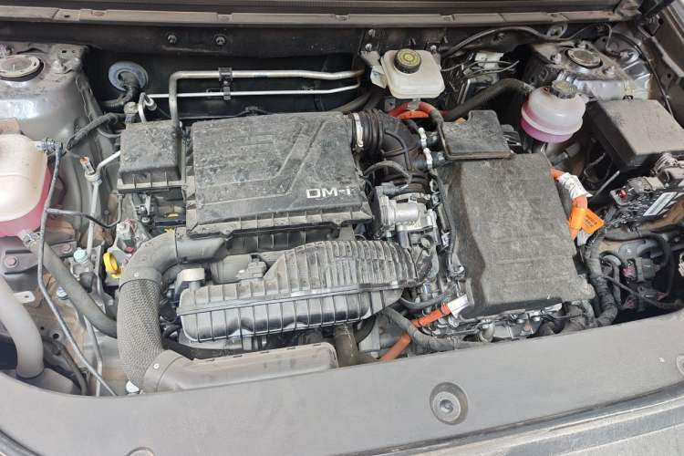Used BYD Song Pro New Energy 2023 Champion Edition DM-i 110KM Beyond Model Engine Bay