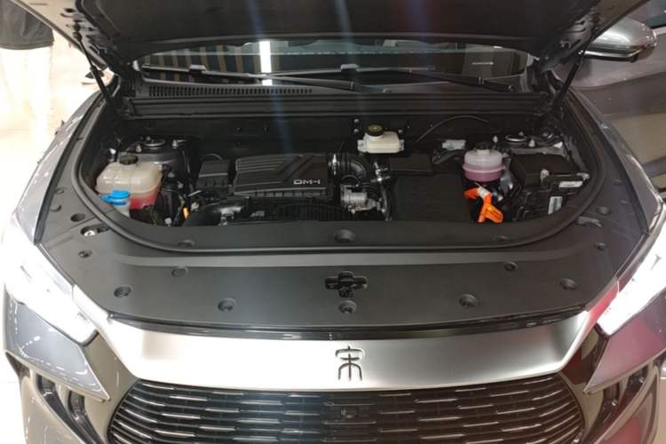 Used BYD Song Pro New Energy 2023 Champion Edition DM-i 110KM Excellence Model Engine Bay