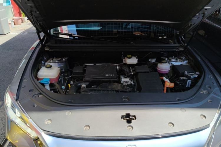 Used BYD Song Pro New Energy 2023 Champion Edition DM-i 71KM Beyond Model Engine Bay