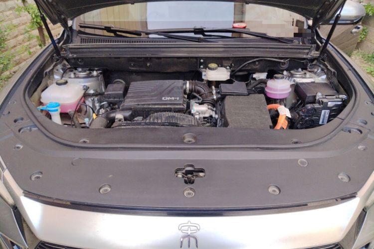 Used BYD Song Pro New Energy 2023 Champion Edition DM-i 110KM Beyond Model Engine Bay
