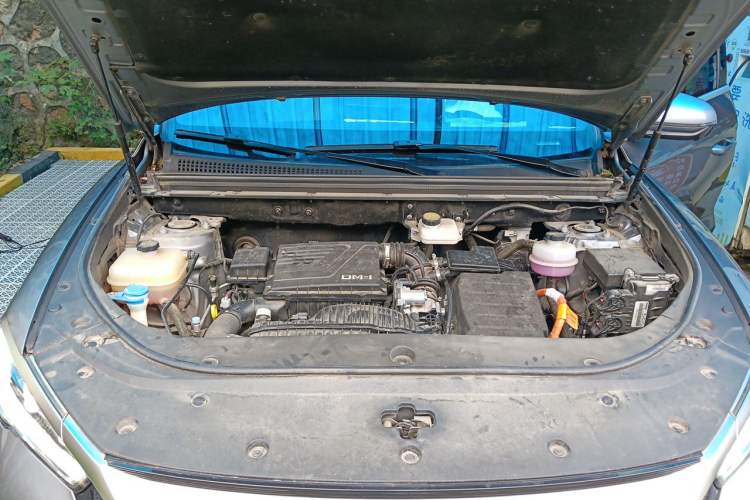 Used BYD Song Pro New Energy 2023 Champion Edition DM-i 110KM Excellence Model Engine Bay