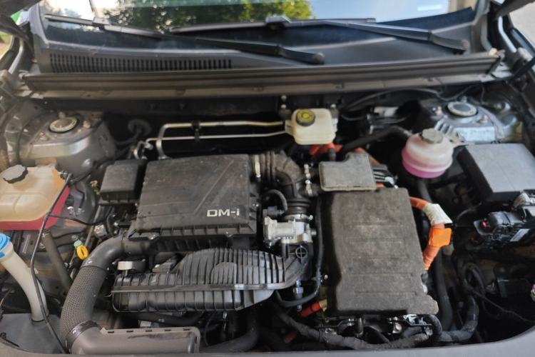 Used BYD Song Pro New Energy 2023 Champion Edition DM-i 110KM Beyond Model Engine Bay