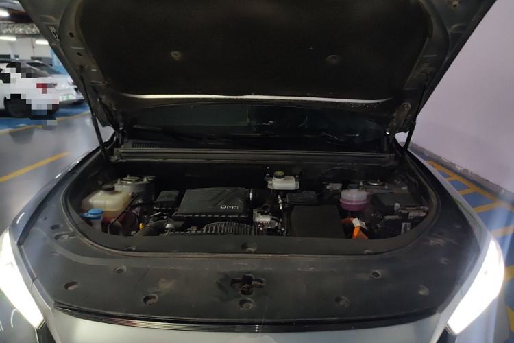 Used BYD Song Pro New Energy 2023 Champion Edition DM-i 110KM Beyond Model Engine Bay