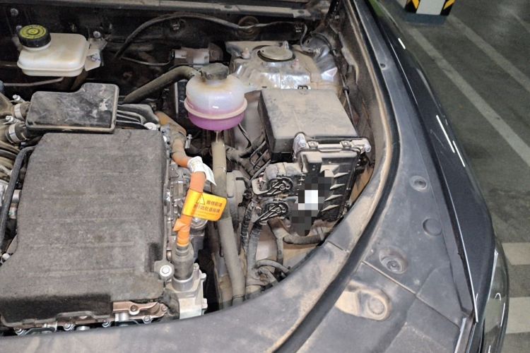 Used BYD Song Pro New Energy 2023 Champion Edition DM-i 110KM Beyond Model Engine Bay Left
