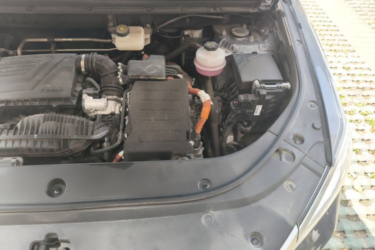 Used BYD Song Pro New Energy 2023 Champion Edition DM-i 110KM Beyond Model Engine Bay Left