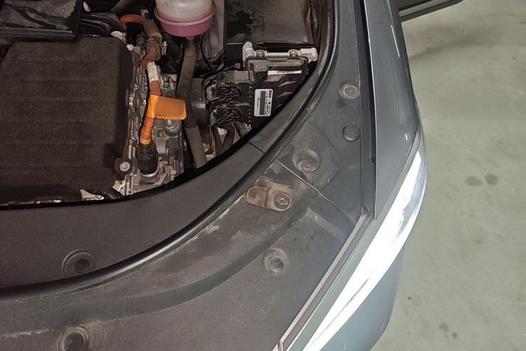 Used BYD Song Pro New Energy 2023 Champion Edition DM-i 110KM Beyond Model Engine Bay Left