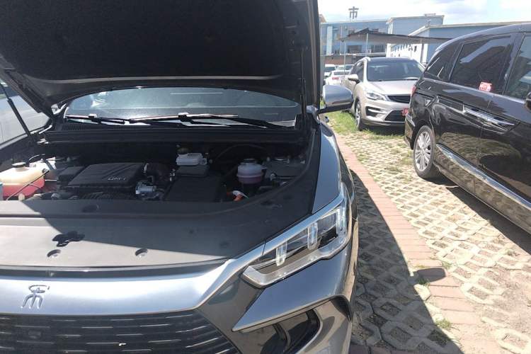 Used BYD Song Pro New Energy 2023 Champion Edition DM-i 110KM Excellence Model Engine Bay Left
