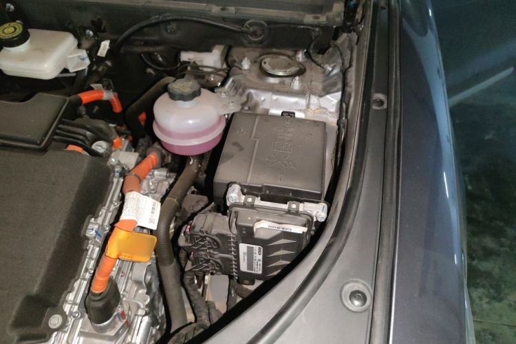 Used BYD Song Pro New Energy 2023 Champion Edition DM-i 110KM Beyond Model Engine Bay Left
