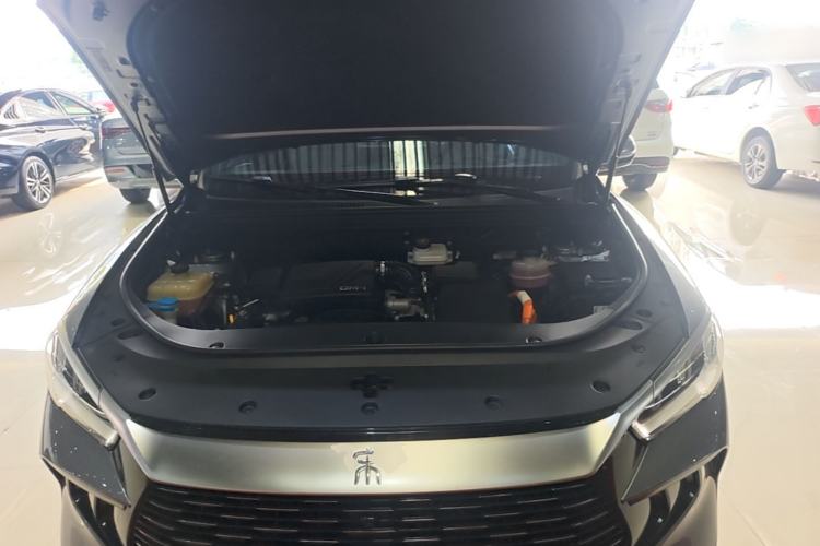Used BYD Song Pro New Energy 2023 Champion Edition DM-i 110KM Beyond Model Engine Bay