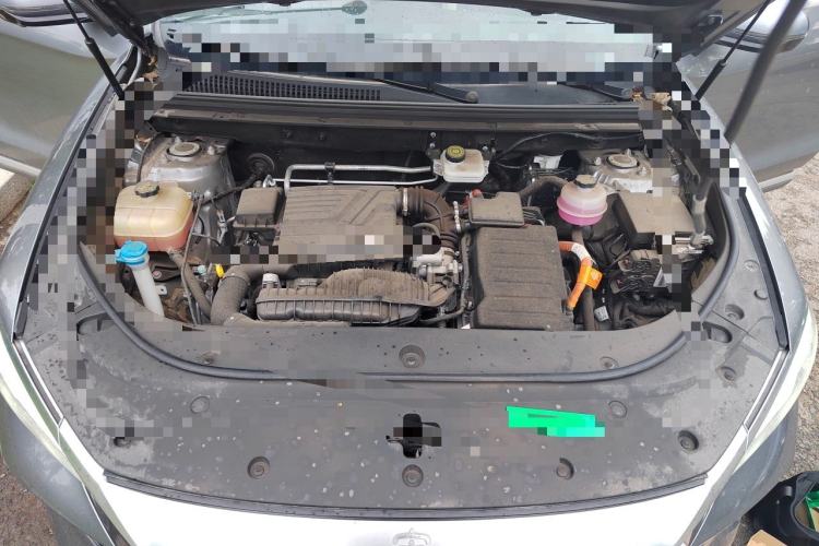 Used BYD Song Pro New Energy 2023 Champion Edition DM-i 71KM Leading Model Engine Bay