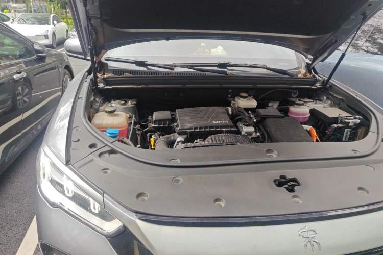Used BYD Song Pro New Energy 2023 Champion Edition DM-i 71KM Leading Model Engine Bay Right
