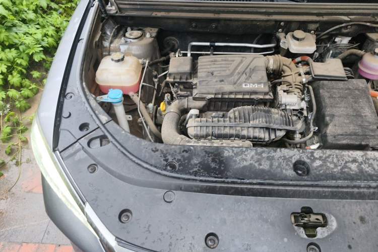 Used BYD Song Pro New Energy 2023 Champion Edition DM-i 110KM Excellence Model Engine Bay Right