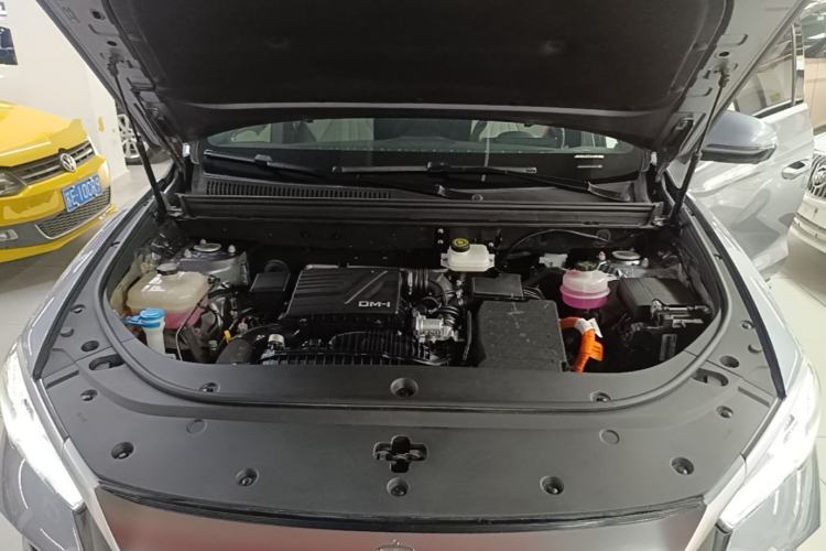 Used BYD Song Pro New Energy 2023 Champion Edition DM-i 110KM Excellence Model Engine Bay