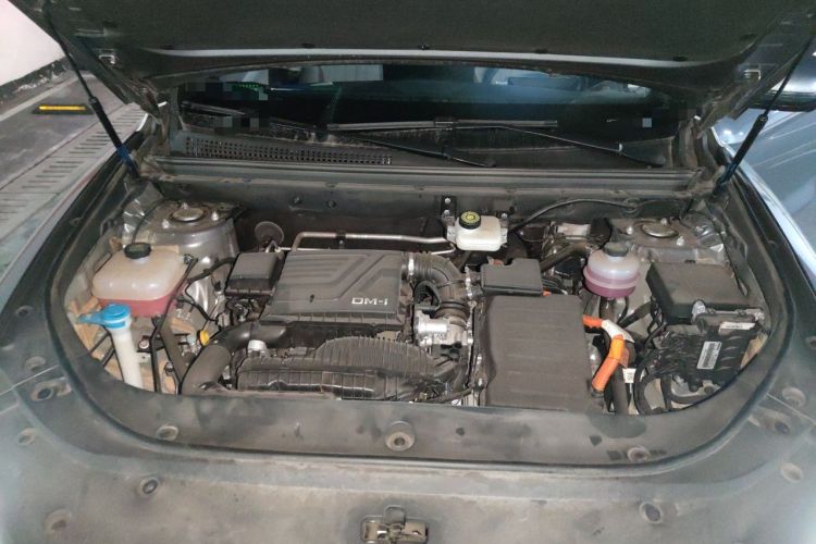 Used BYD Song Pro New Energy 2023 Champion Edition DM-i 110KM Beyond Model Engine Bay