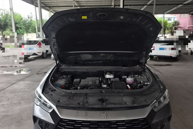 Used BYD Song Pro New Energy 2023 Champion Edition DM-i 71KM Navigation Model Engine Bay
