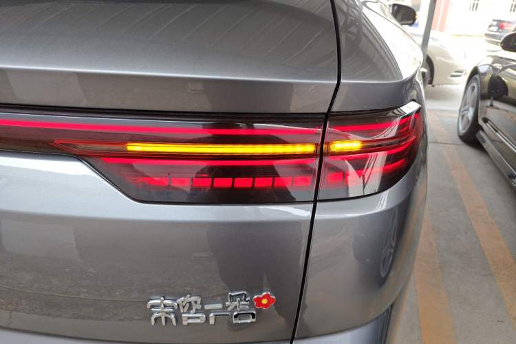 Used BYD Song Pro New Energy 2023 Champion Edition DM-i 110KM Beyond Model Exterior 3