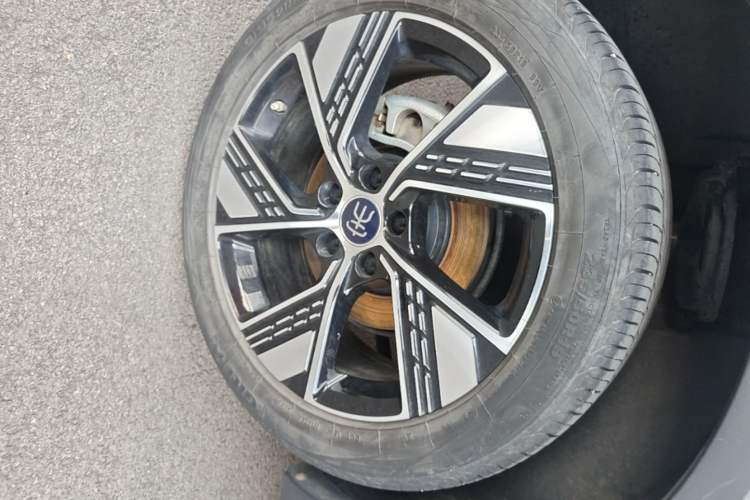 Used BYD Song Pro New Energy 2023 Champion Edition DM-i 110KM Excellence Model Exterior 5