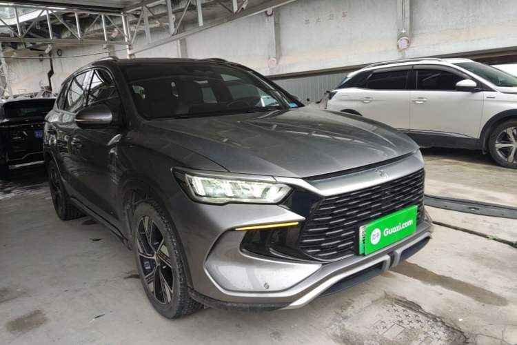 Used BYD Song Pro New Energy 2023 Champion Edition DM-i 110KM Excellence Model Front Right 45 Deg