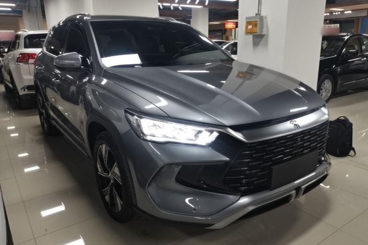 Used BYD Song Pro New Energy 2023 Champion Edition DM-i 110KM Excellence Model Front Right 45 Deg