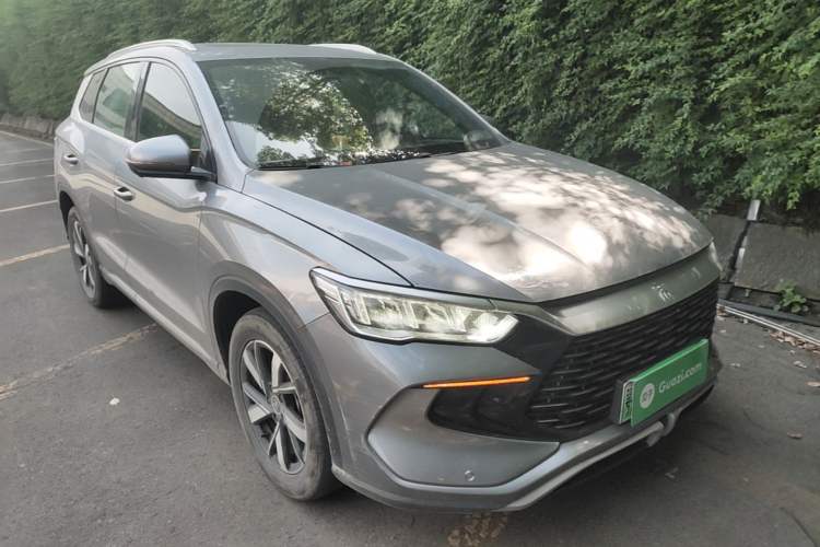 Used BYD Song Pro New Energy 2023 Champion Edition DM-i 110KM Beyond Model Front Right 45 Deg
